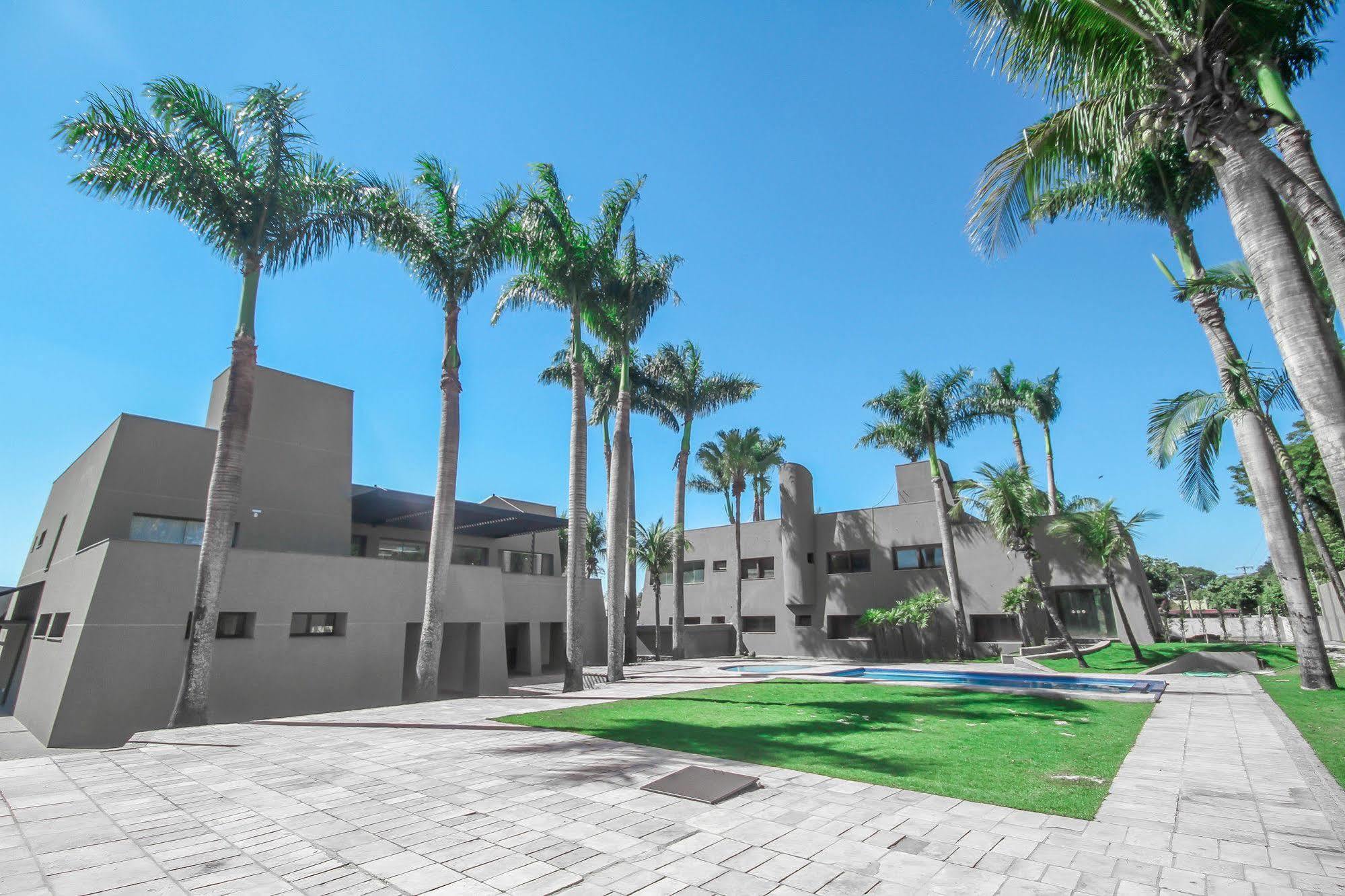 Gales Park Hotel Dourados Exterior photo